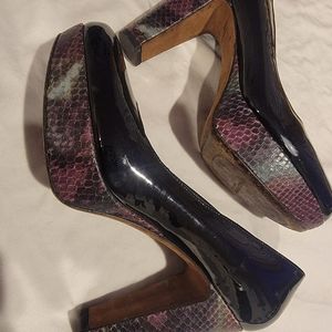 Donald J Pliner Evie Patent Leather Chunky Heels in Black/Snake Size 7